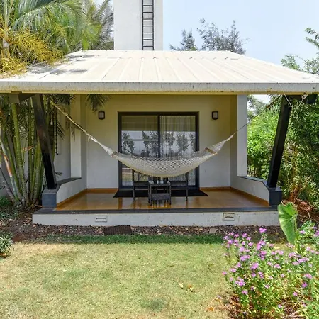 Regenta Resort Soma Vine Village Nashik Exterior photo